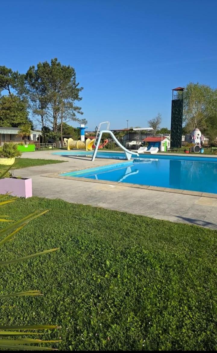 Bungalow Com Piscina Pataias Exterior foto